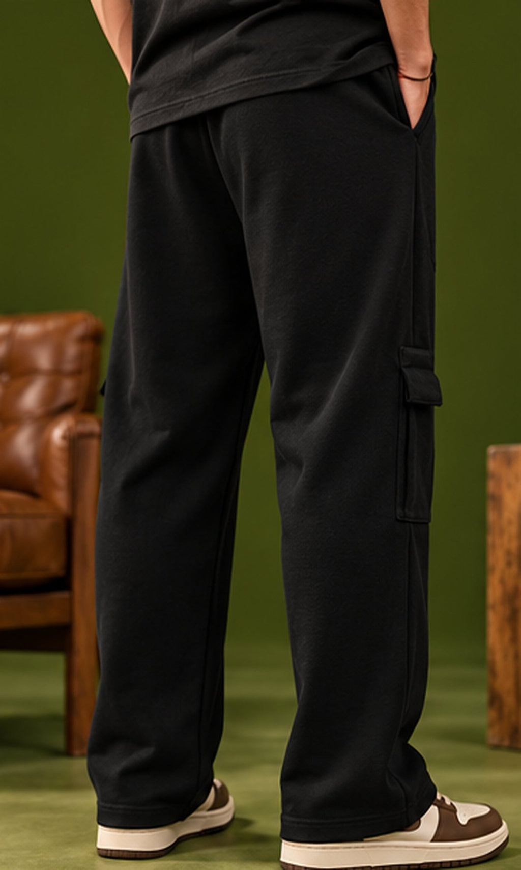 Signature Black Wide-Leg Cargo Pants - RIAB